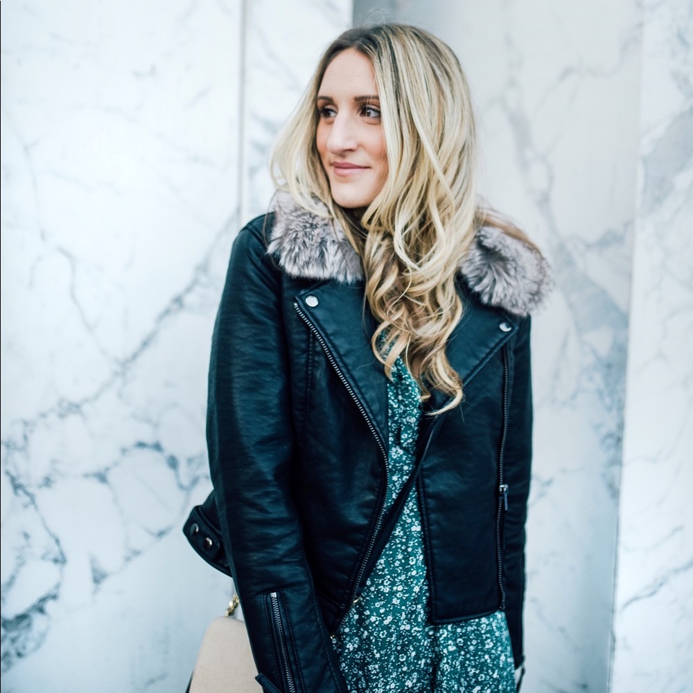 Meet your Posher, Danielle